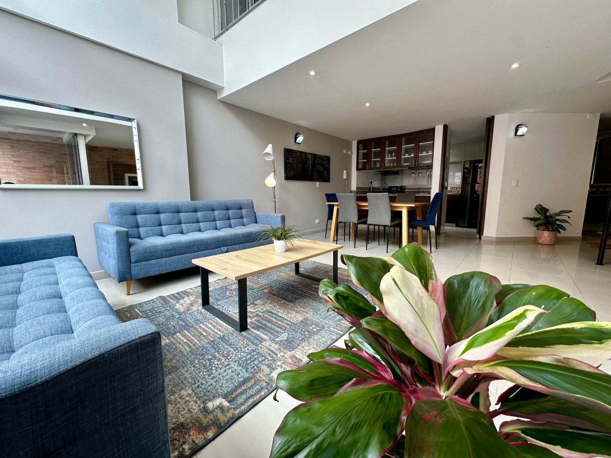 Apartment Amplios Duplex 3 Calle 109 Bogotá