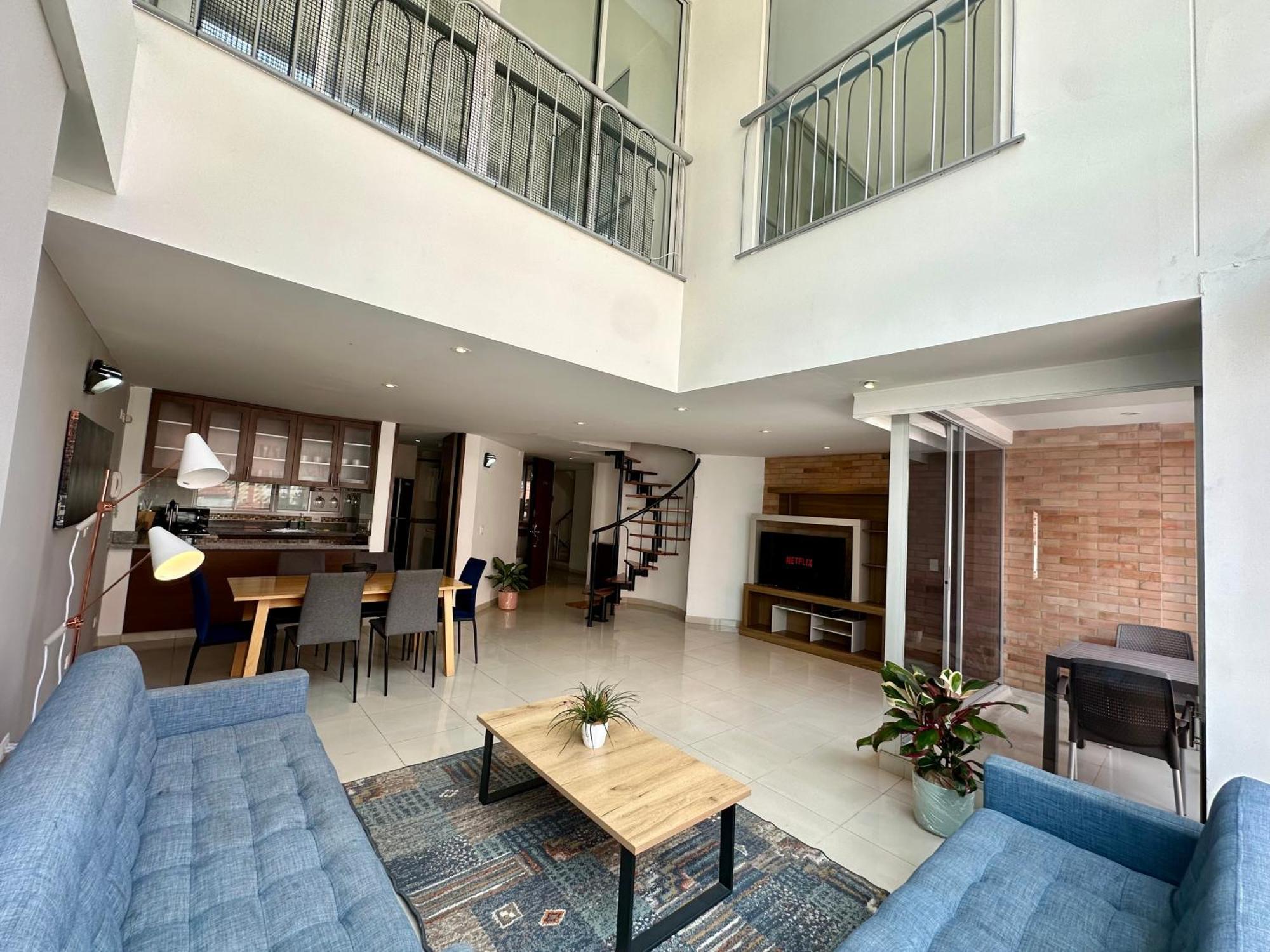 Amplios Duplex 3 Calle 109 Apartment *